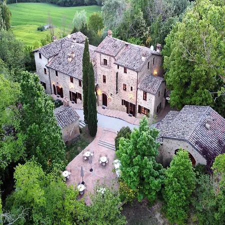 Unique In An Old Hamlet * Monte Castelli