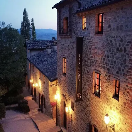 Unique In An Old Hamlet Holiday home *