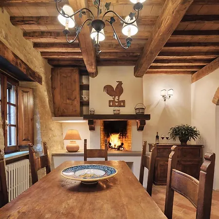 Holiday home Unique In An Old Hamlet Monte Castelli