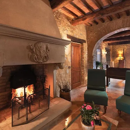 Unique In An Old Hamlet بيت للعطل Monte Castelli