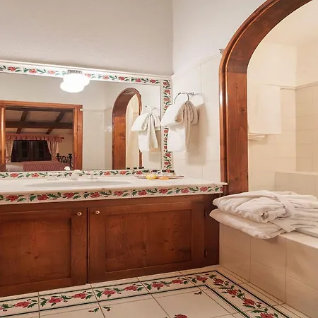 Unique In An Old Hamlet Feriehus Monte Castelli