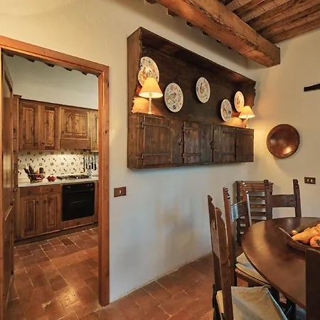 بيت للعطل Unique In An Old Hamlet