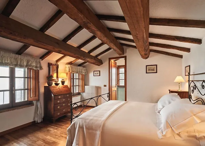 Casa de Férias Unique In An Old Hamlet Monte Castelli