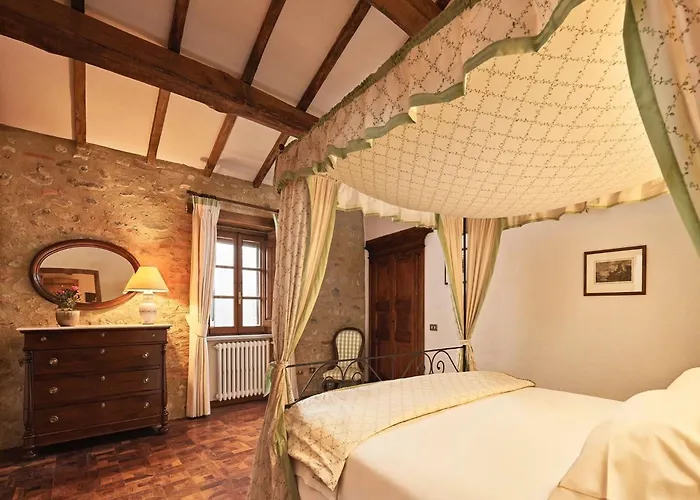 Сasa de vacaciones Unique In An Old Hamlet *